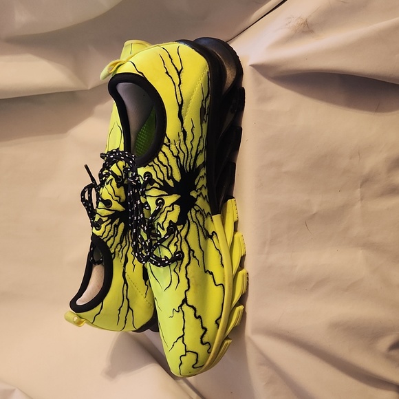 Bronax Men's Slip-On with laces Leisure Sneaker - Picture 8 of 14